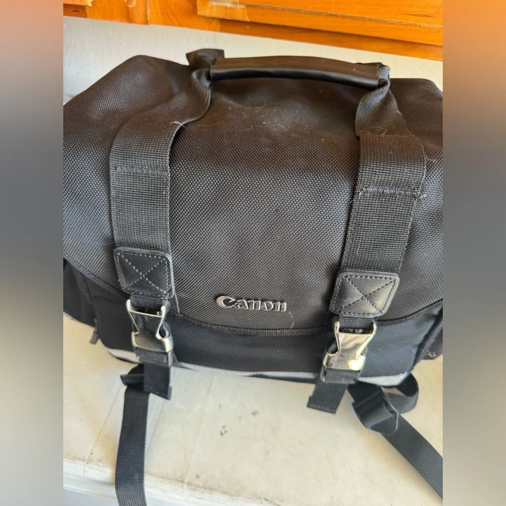 Canon Digital Camera Gadget Shoulder Bag In Black